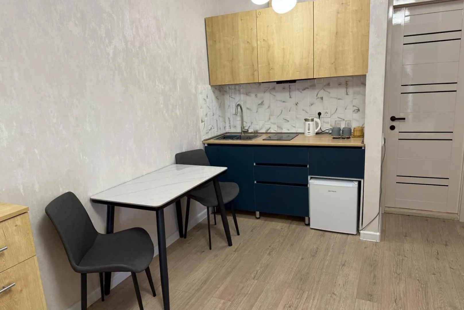 Deluxe Rooms And Apartments Near Metro Tbilisi Georgien