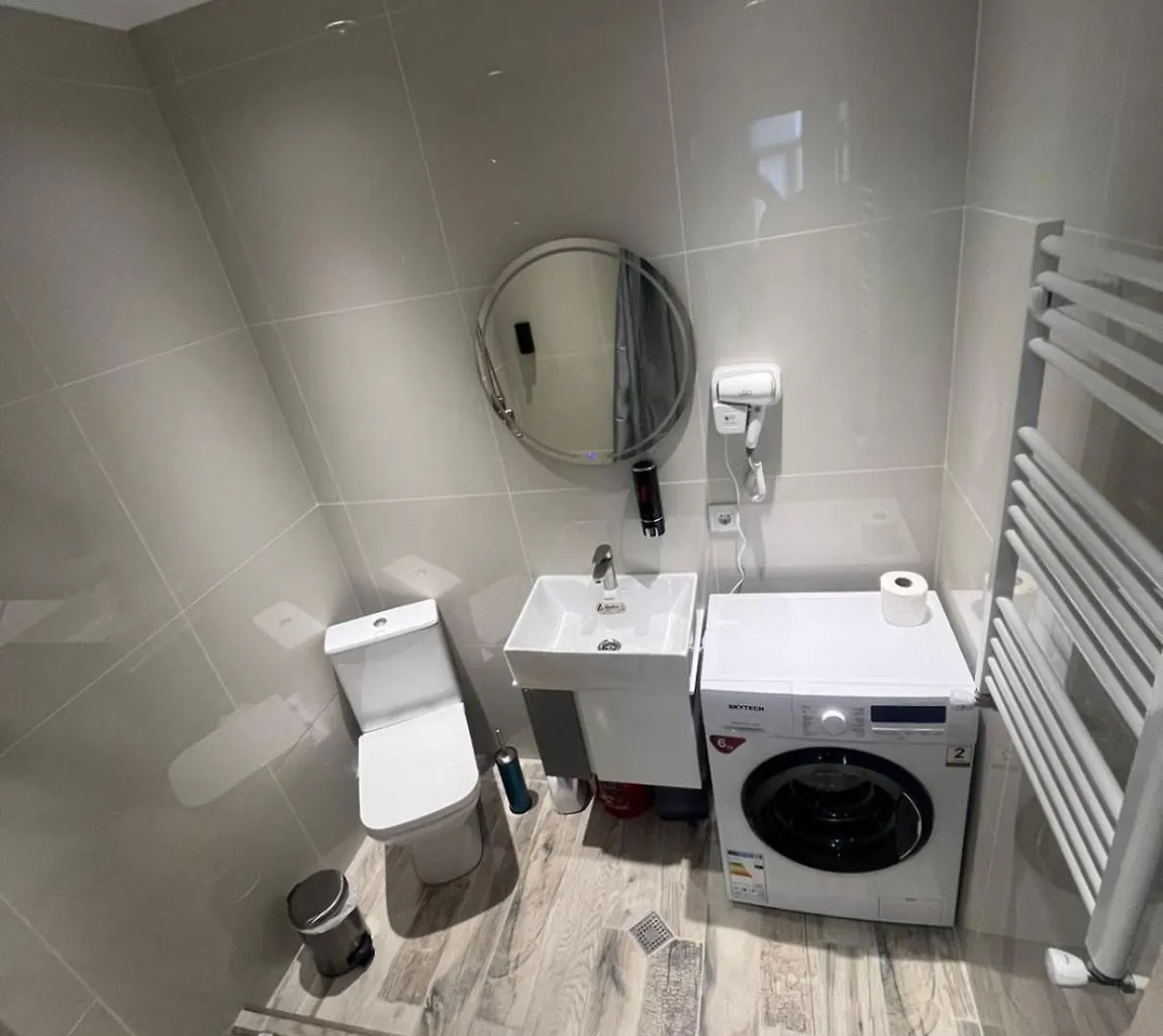 Deluxe Rooms And Apartments Near Metro Tbilisi 0*,  Georgien